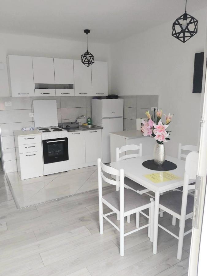 Apartment Marina 2 Kotor Luaran gambar