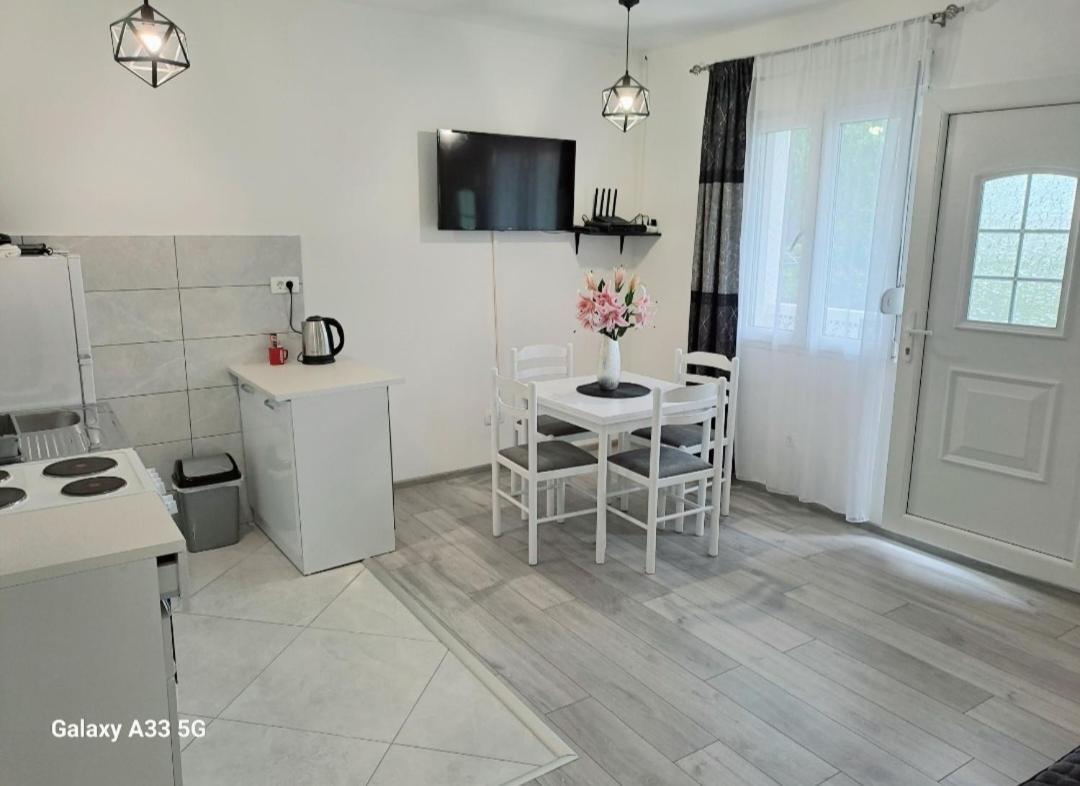 Apartment Marina 2 Kotor Luaran gambar