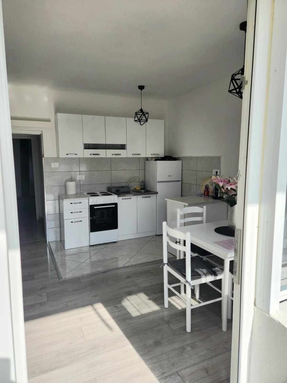 Apartment Marina 2 Kotor Luaran gambar